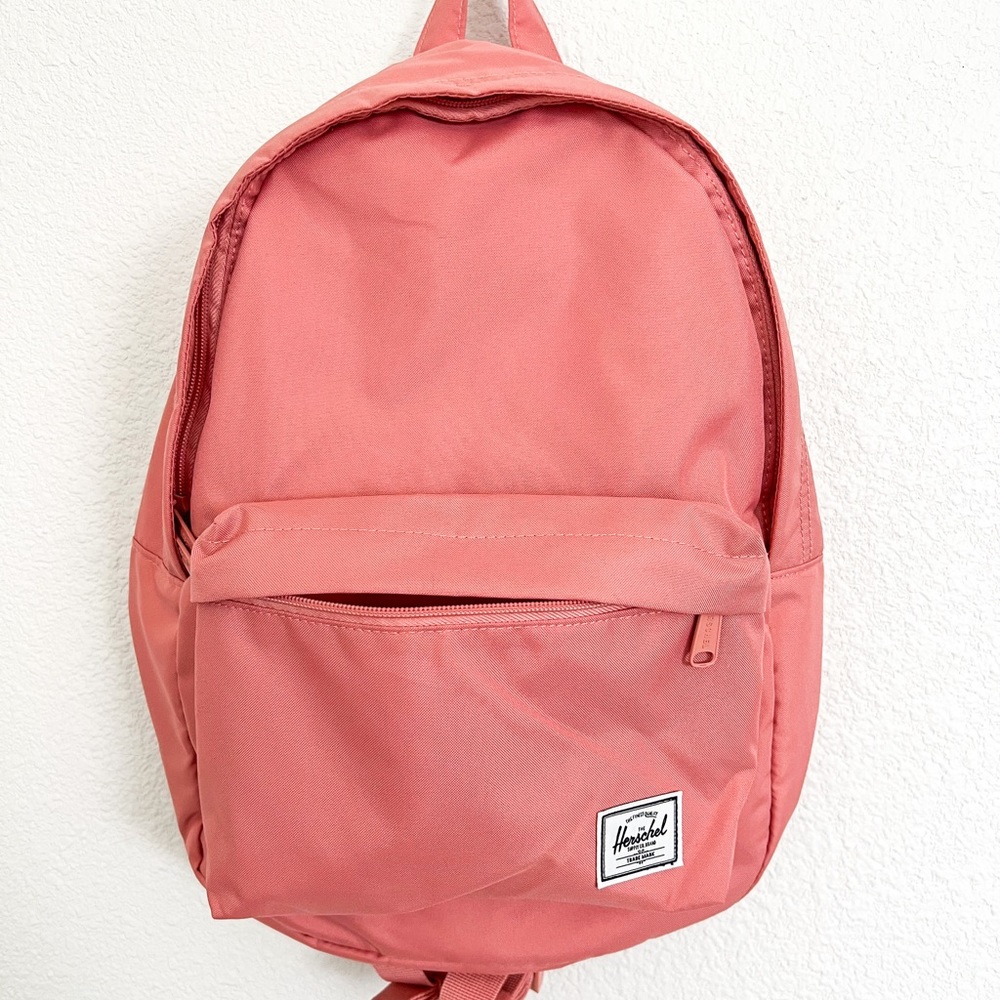 NWT HERSCHEL SUPPLY backpack